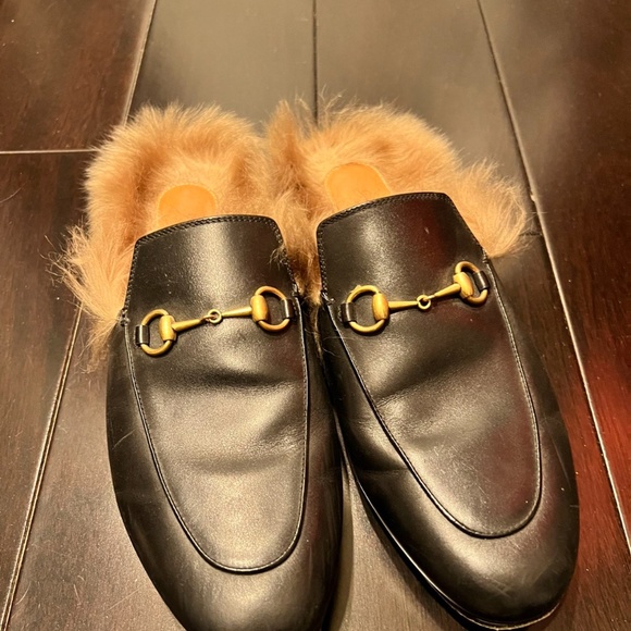 Women’s Gucci Fur Mules - Picture 2 of 4